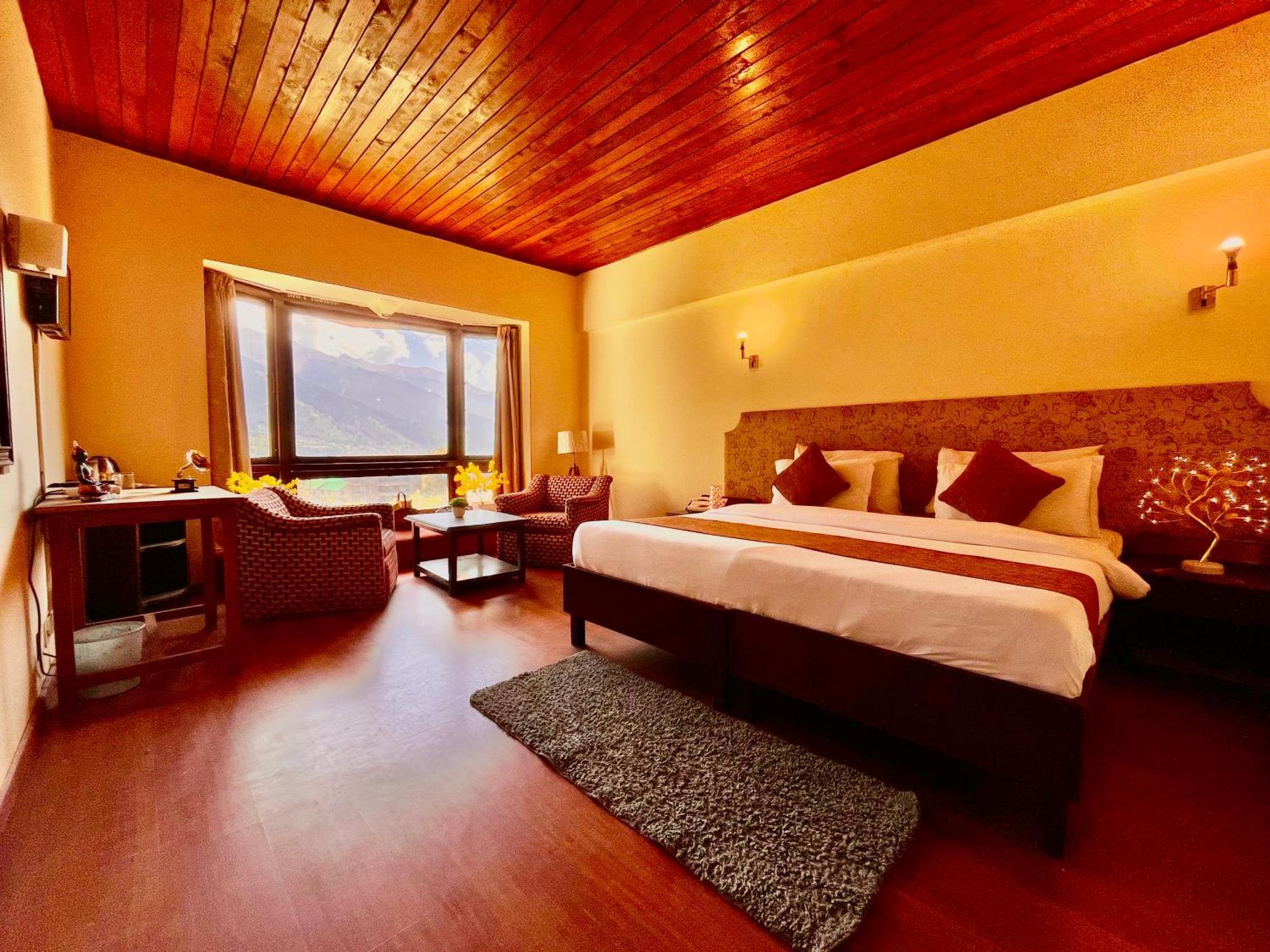 Sagar Resort !! Mountain View ! Luxury Stay ! Family Resort ! Private Parking ! Near Mall Road Manāli エクステリア 写真