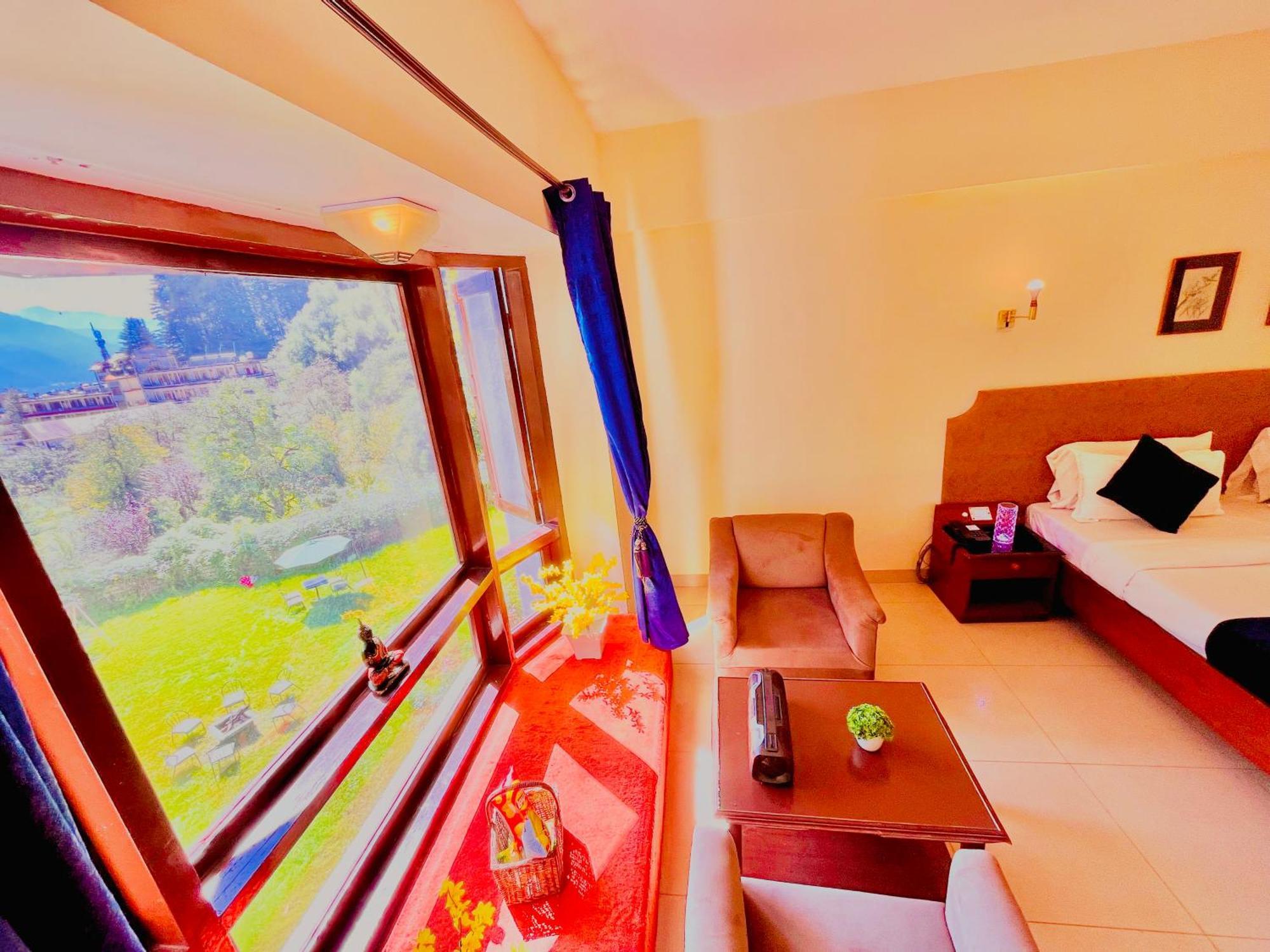 Sagar Resort !! Mountain View ! Luxury Stay ! Family Resort ! Private Parking ! Near Mall Road Manāli エクステリア 写真
