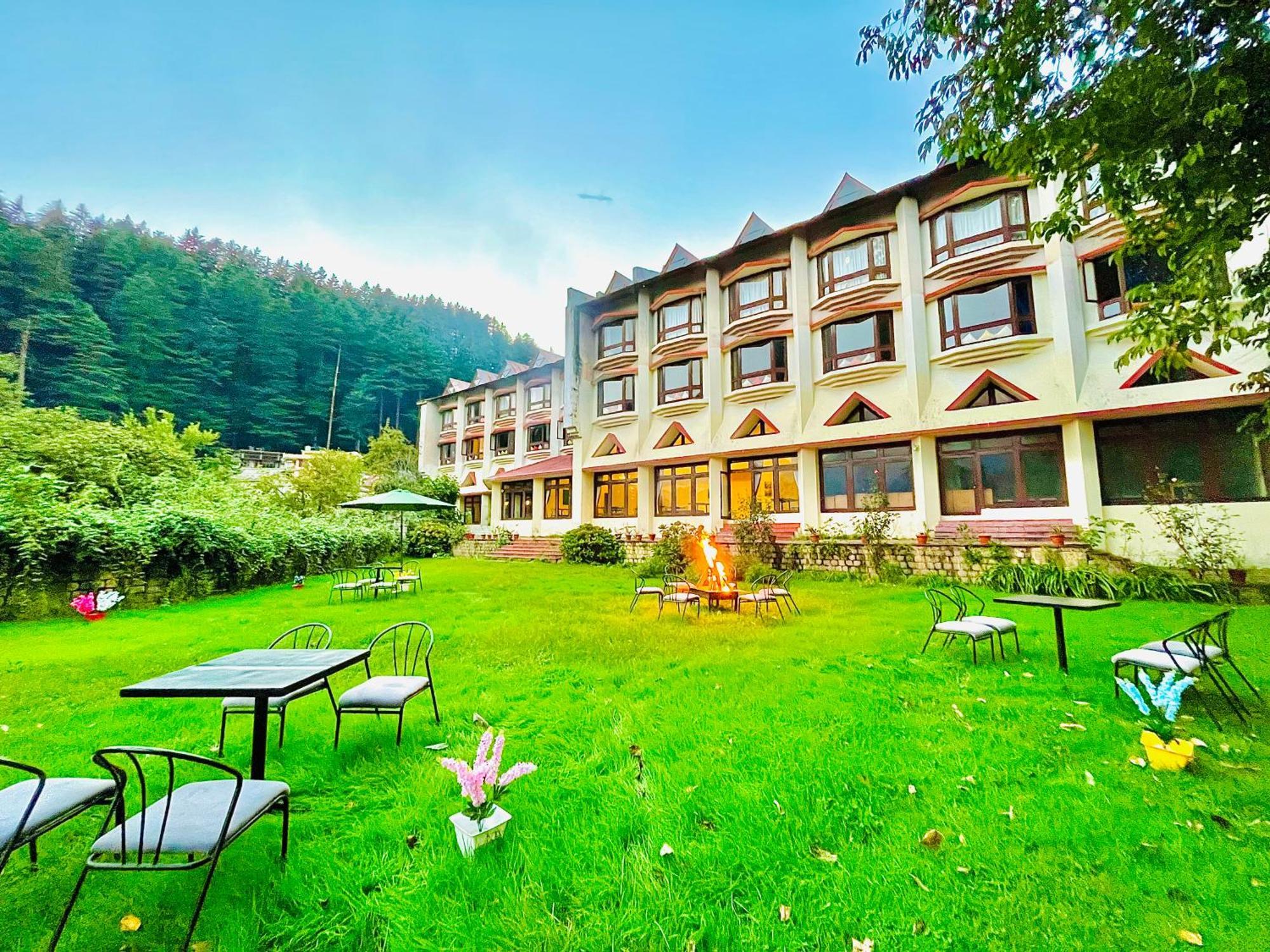 Sagar Resort !! Mountain View ! Luxury Stay ! Family Resort ! Private Parking ! Near Mall Road Manāli エクステリア 写真