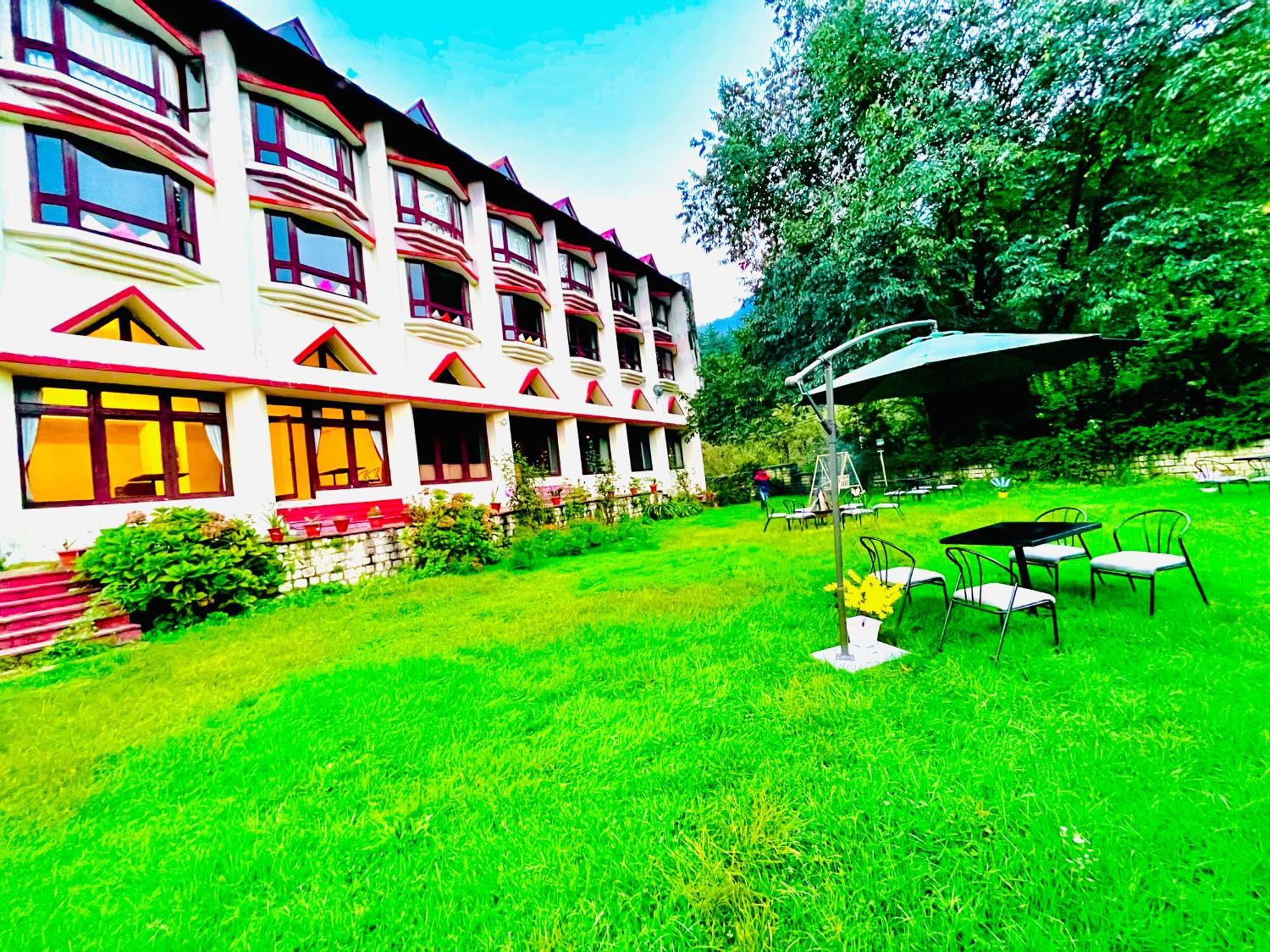 Sagar Resort !! Mountain View ! Luxury Stay ! Family Resort ! Private Parking ! Near Mall Road Manāli エクステリア 写真